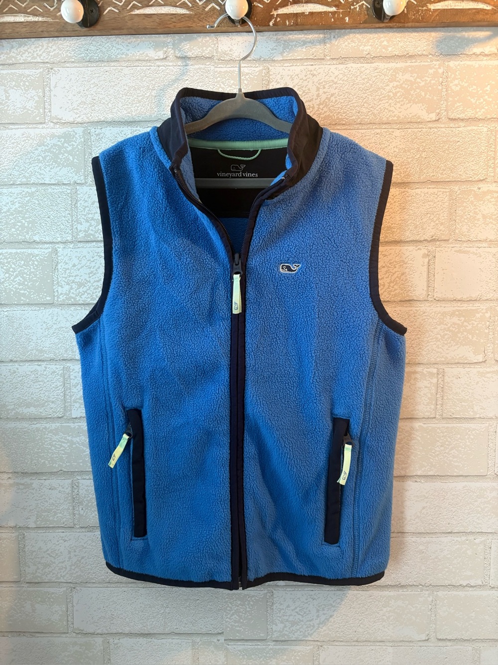 Vineyard Vines youth  Fleece Zip-Up Vest size 7
